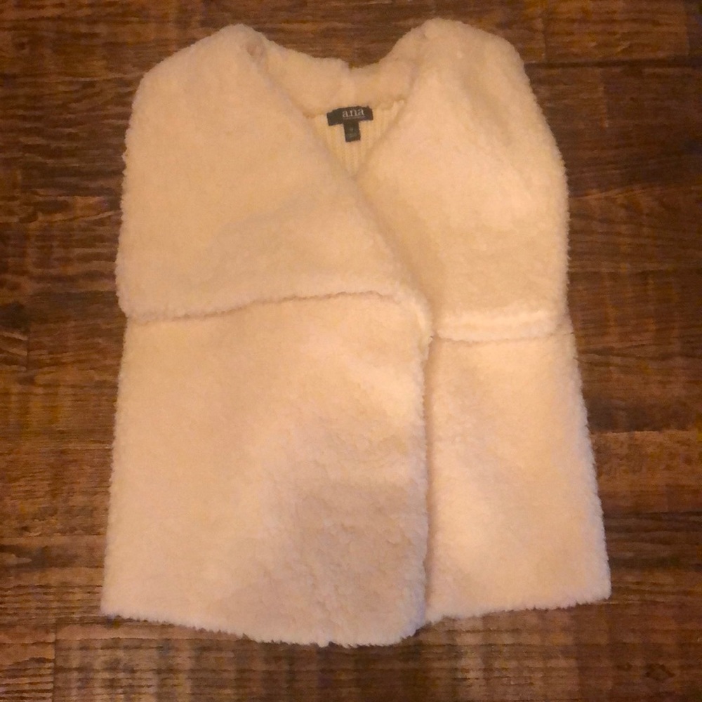 Vest worn once